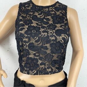 David Lerner size XS Black Lace Sleeveless Crop Top